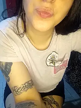 Camilita0 online show from 11/11/25, 08:47