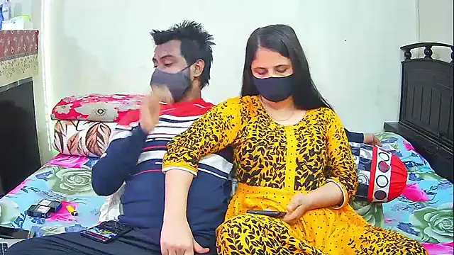 Snapshot of Hot_Nila chatting on 01/11/26, 04:06 Hot Nila online show from 01/11/26, 04:06