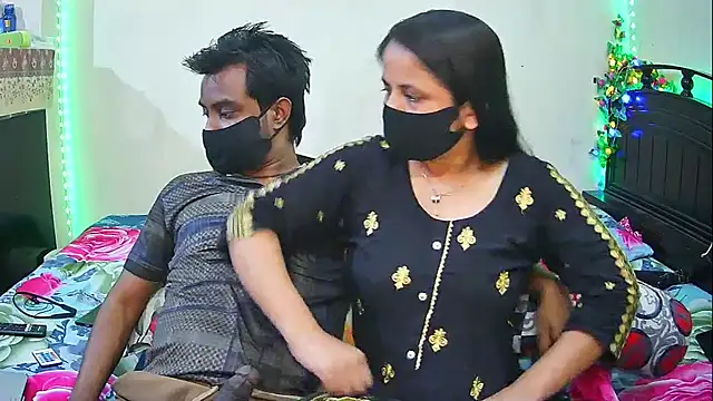 Snapshot of Hot_Nila chatting on 02/27/26, 04:40 Hot Nila online show from 02/27/26, 04:40