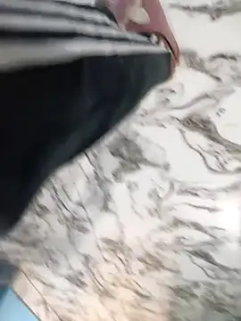 aryan 8051 online show from 02/25/25, 04:46