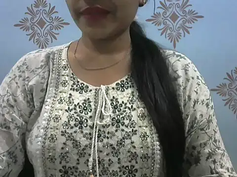 Snapshot of Misha_Sweett chatting on 10/22/25, 02:17 Misha Sweett online show from 10/22/25, 02:17