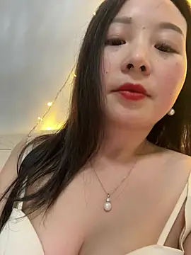 SSSniang- online show from 02/08/25, 12:17