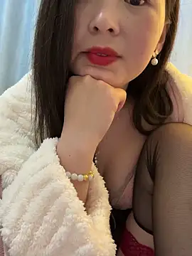 SSSniang- online show from 02/14/25, 04:37