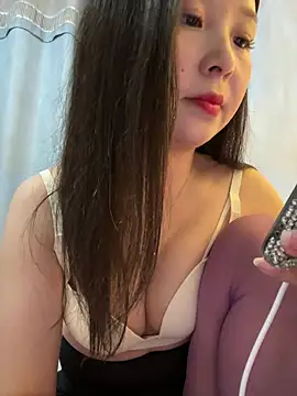 SSSniang- online show from 02/20/25, 12:15