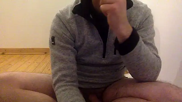 Snapshot of coquin5995 chatting on 03/17/25, 07:26 coquin5995 online show from 03/17/25, 07:26