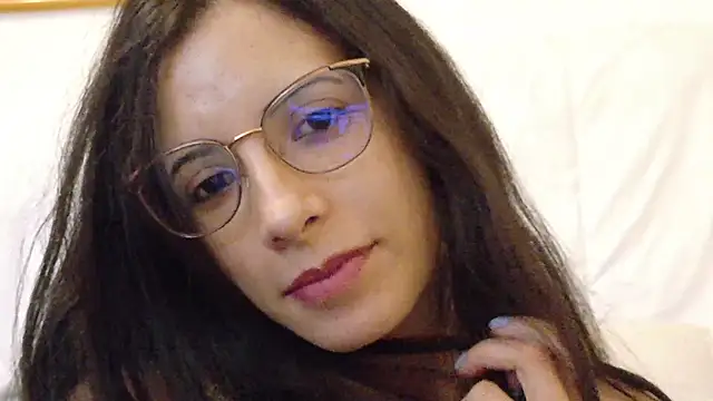 amabel zambrano online show from 03/10/25, 02:48