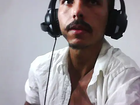 MagrinhoSaradoo online show from 11/11/25, 11:43