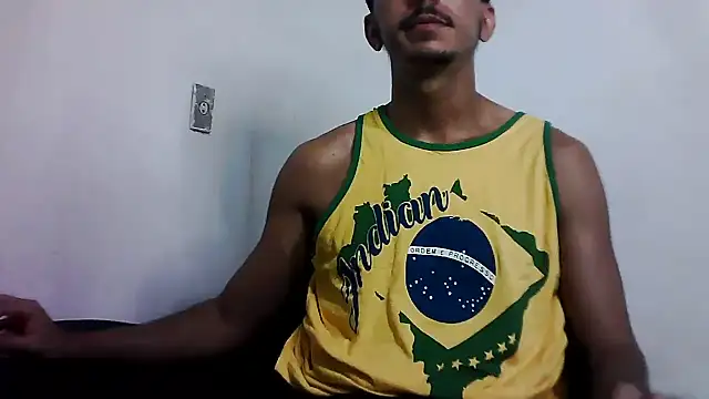 MagrinhoSaradoo online show from 07/05/26, 01:23
