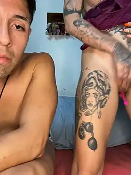 Snapshot of Izy_cute_ chatting on 03/22/25, 04:03 Izy cute online show from 03/22/25, 04:03