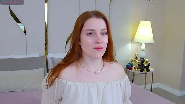 EllieGarson online show from 10/18/25, 05:03