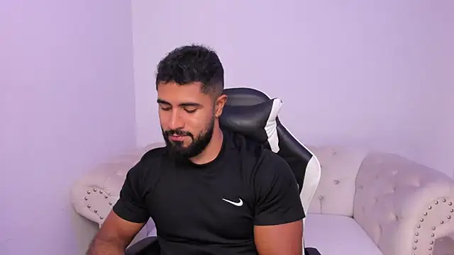 Santiago huntt online show from 02/24/26, 08:18