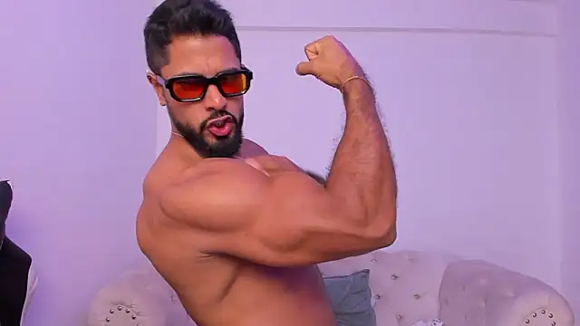 Santiago huntt online show from 03/11/26, 09:21