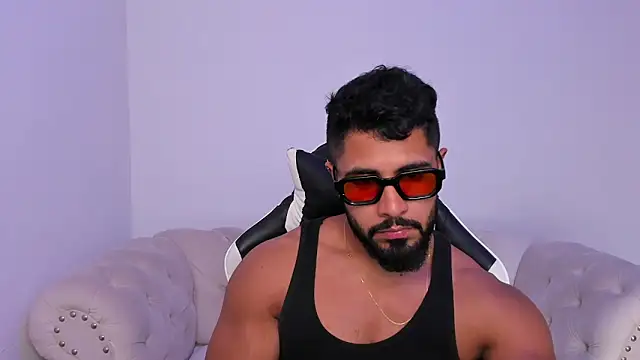 Santiago huntt online show from 03/27/26, 09:14