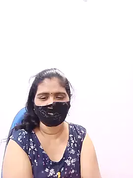 Snapshot of Lucky-Deepthi chatting on 02/15/25, 10:52 Lucky-Deepthi online show from 02/15/25, 10:52