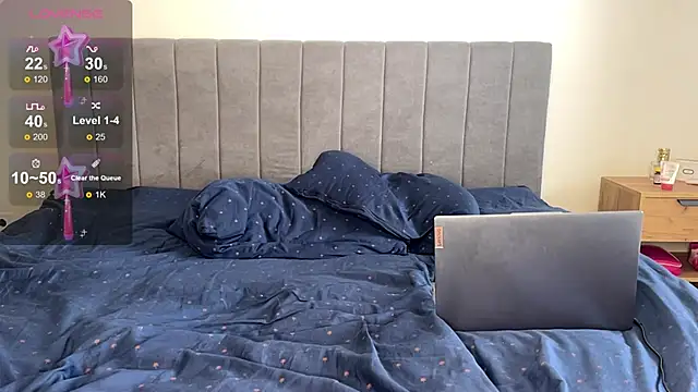 mammyboss18 online show from 02/14/25, 09:34