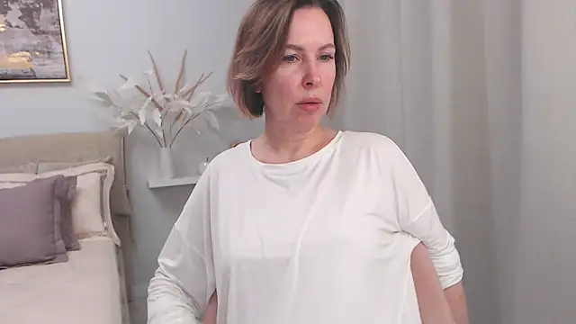 AnnyUBright online show from 03/27/26, 01:55