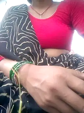 Amaya Bajwa online show from 10/11/25, 03:50