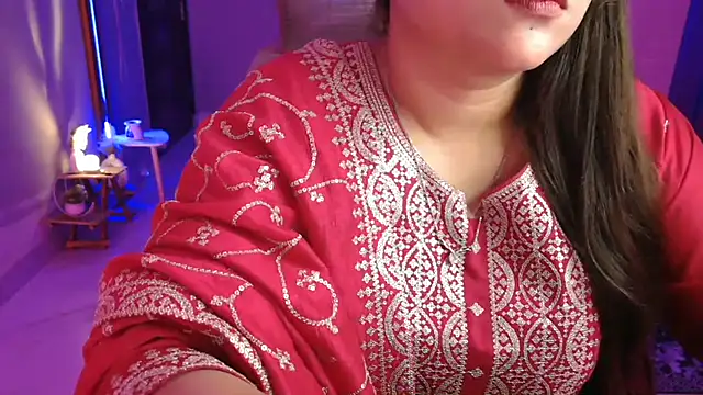 Mitikaa online show from 10/31/25, 02:18