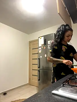 NNNoire online show from 10/16/25, 10:16