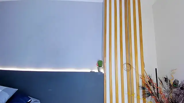 sara  jones gh online show from 09/24/25, 11:24