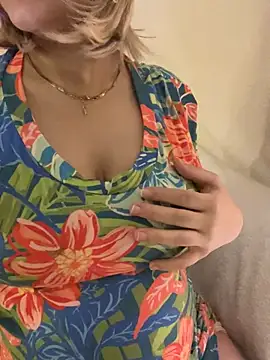 Maya mimi online show from 01/14/26, 02:12