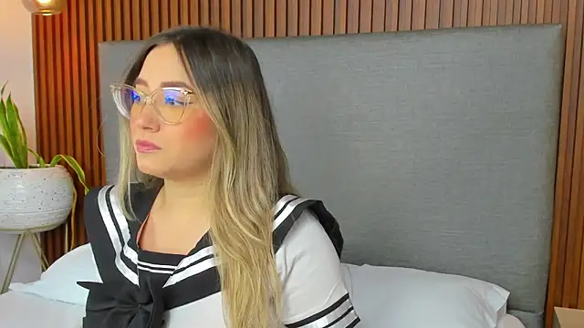 Snapshot of antonella_cutie_ chatting on 01/07/25, 11:58 antonella cutie online show from 01/07/25, 11:58