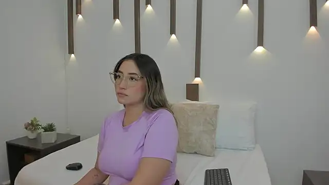 Snapshot of antonella_cutie_ chatting on 01/17/25, 12:10 antonella cutie online show from 01/17/25, 12:10