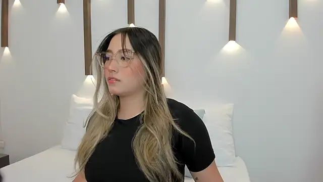 Snapshot of antonella_cutie_ chatting on 01/24/25, 12:10 antonella cutie online show from 01/24/25, 12:10