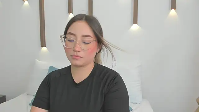 Snapshot of antonella_cutie_ chatting on 02/04/25, 03:04 antonella cutie online show from 02/04/25, 03:04