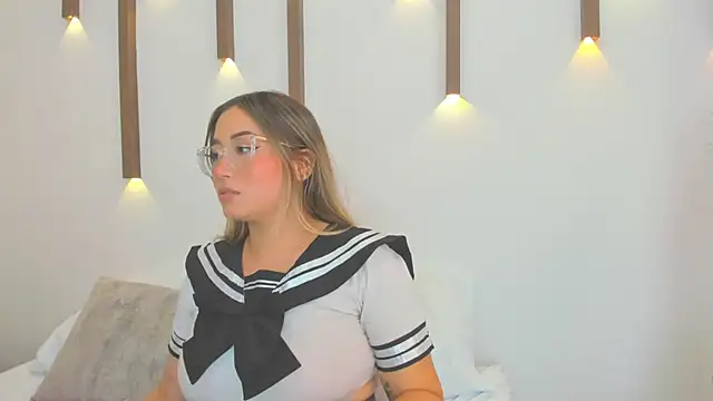 Snapshot of antonella_cutie_ chatting on 03/08/25, 03:24 antonella cutie online show from 03/08/25, 03:24