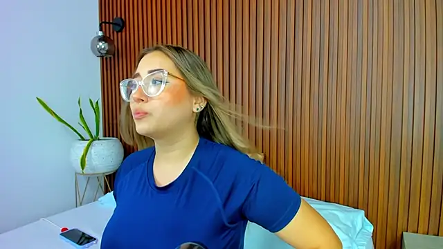 Snapshot of antonella_cutie_ chatting on 03/10/25, 07:29 antonella cutie online show from 03/10/25, 07:29