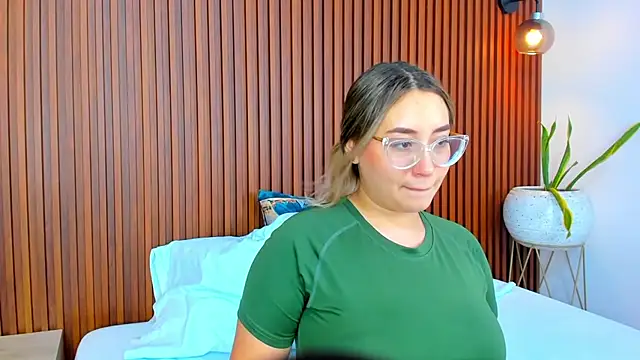 Snapshot of antonella_cutie_ chatting on 03/13/25, 07:17 antonella cutie online show from 03/13/25, 07:17