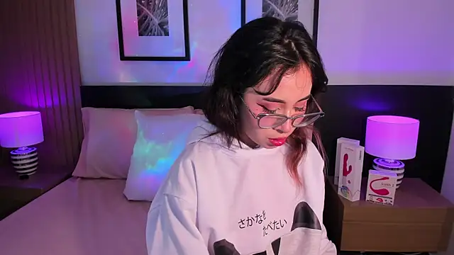 Snapshot of vi_anaya chatting on 10/17/25, 11:35 vi anaya online show from 10/17/25, 11:35