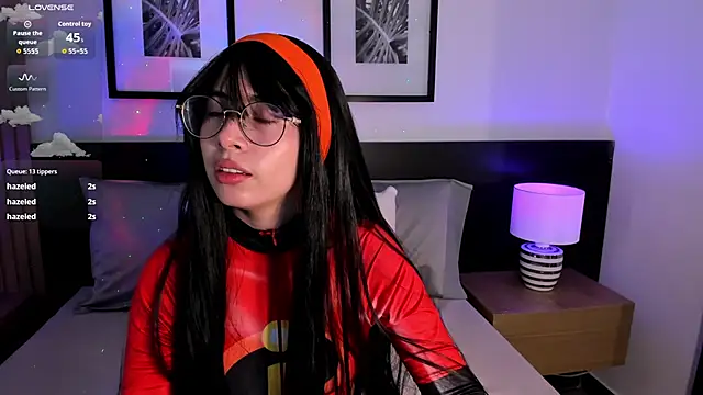 Snapshot of vi_anaya chatting on 11/06/25, 11:33 vi anaya online show from 11/06/25, 11:33