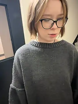 Snapshot of Alexandria_Balenciaga chatting on 02/18/25, 10:14 Alexandria Balenciaga online show from 02/18/25, 10:14