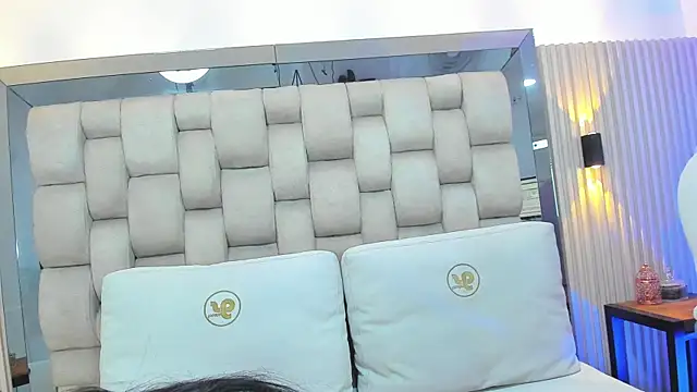 ashlyn parker online show from 02/10/25, 08:21