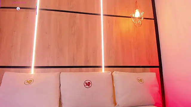 ashlyn parker online show from 09/19/25, 08:09