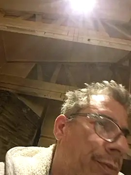 Snapshot of dimitrimarek chatting on 01/04/25, 09:52 dimitrimarek online show from 01/04/25, 09:52