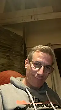 Snapshot of dimitrimarek chatting on 01/18/25, 12:35 dimitrimarek online show from 01/18/25, 12:35