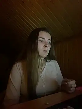 mewKate online show from 02/05/25, 06:37