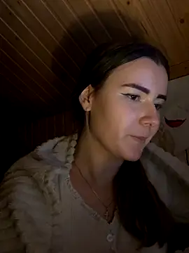 mewKate online show from 11/28/25, 10:12