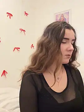 mewKate online show from 12/19/25, 12:34