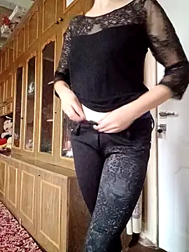 Calibers2932 online show from 10/08/25, 07:17