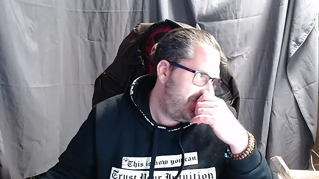 Streamlove77 online show from 02/03/25, 04:10