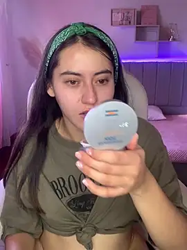 Snapshot of Camila_pinkk chatting on 02/07/25, 07:27 Camila pinkk online show from 02/07/25, 07:27