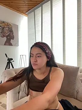 Snapshot of Camila_pinkk chatting on 02/23/25, 05:07 Camila pinkk online show from 02/23/25, 05:07