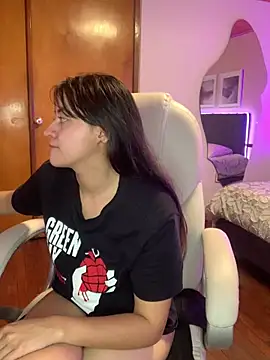 Snapshot of Camila_pinkk chatting on 03/12/25, 07:49 Camila pinkk online show from 03/12/25, 07:49