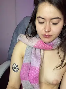 Camila pinkk online show from 04/15/26, 02:24