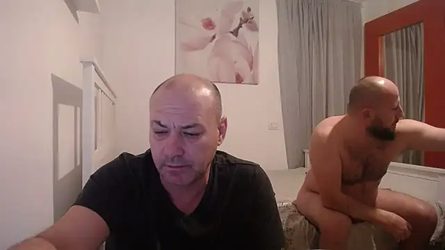 adryanyou46 online show from 02/10/25, 08:42