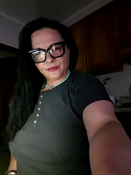 Snapshot of missAmanda69 chatting on 05/08/26, 11:32 missAmanda69 online show from 05/08/26, 11:32